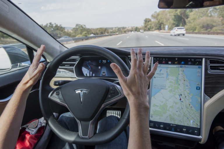 Tesla Autopilot projected to reach 2.3 billion miles by 2019: MIT Autonomous Vehicle Technology Study