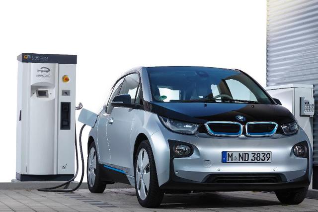 Refreshed BMW i3 Confirmed for 2017, Longer Range and New Look