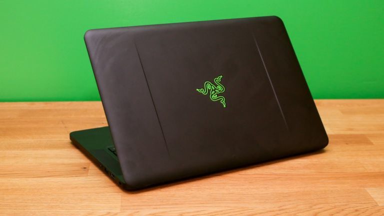 Razer Blade 2016 Review: A Gaming Laptop that Trumps MacBook Pro 2016