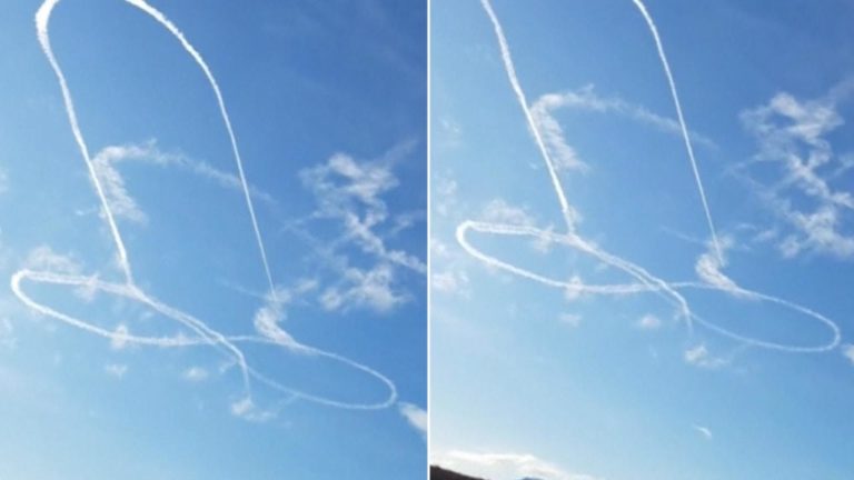 Naval pilots can be “cocky”: U.S. jet fighter pilot draws phallic symbol in the sky