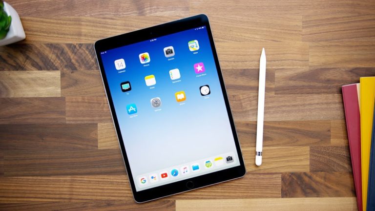 New iPad Pro models will lack 3.5 mm headphone jack and include smaller bezels