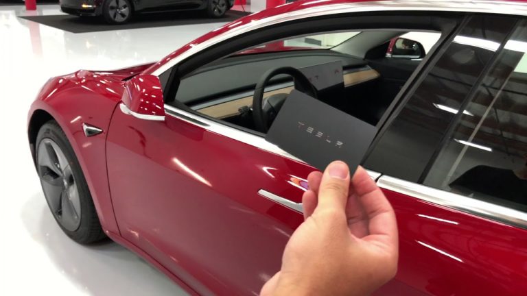 Model 3 Stolen Using a Clever Trick and a Smartphone