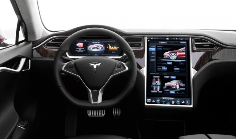 Tesla CEO Elon Musk Confirms Video Streaming on Tesla OS Version 10