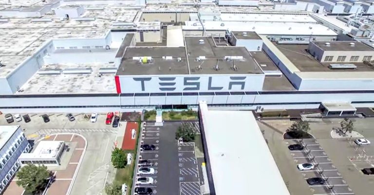 Mini Walk-through of Tesla Fremont Factory with Musk and Youtuber MKBHD