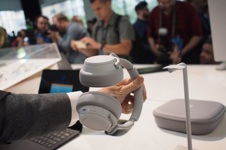 Surface Headphones: Microsoft’s Hardware Ambitions Headed in the Right Direction