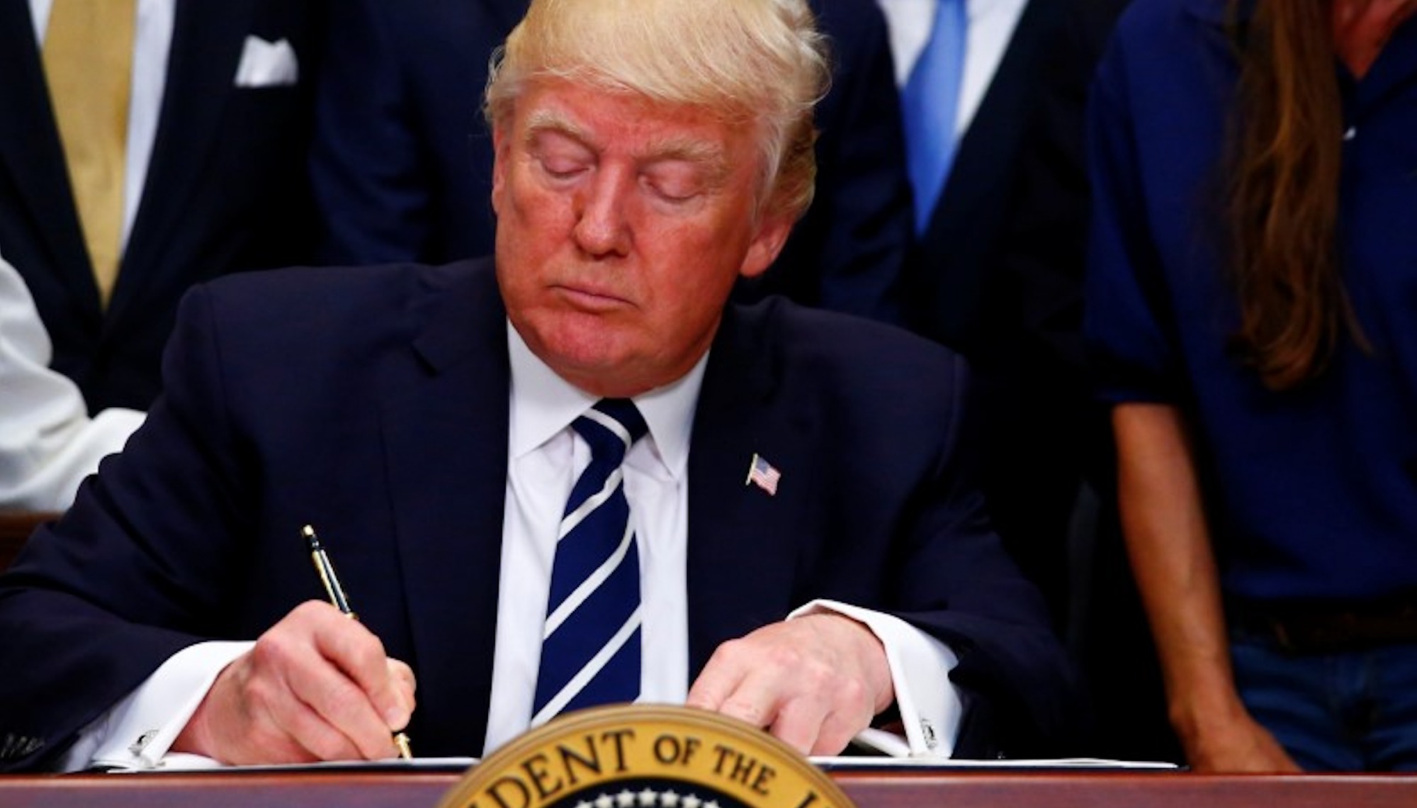 president donald trump signing the american ai initiative executive order on february 11 2019