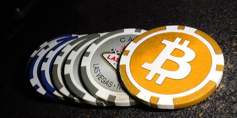 Bitcoin Casino Poker: The Complete Guide