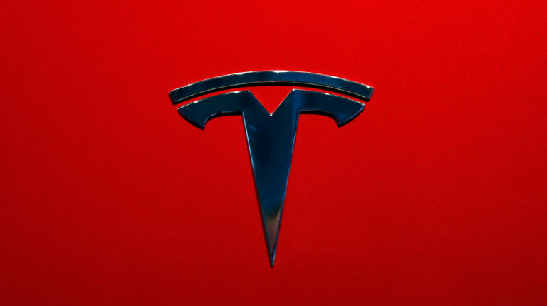 All Employees at Tesla’s Nevada Battery Facility Will Be Required To Wear Masks