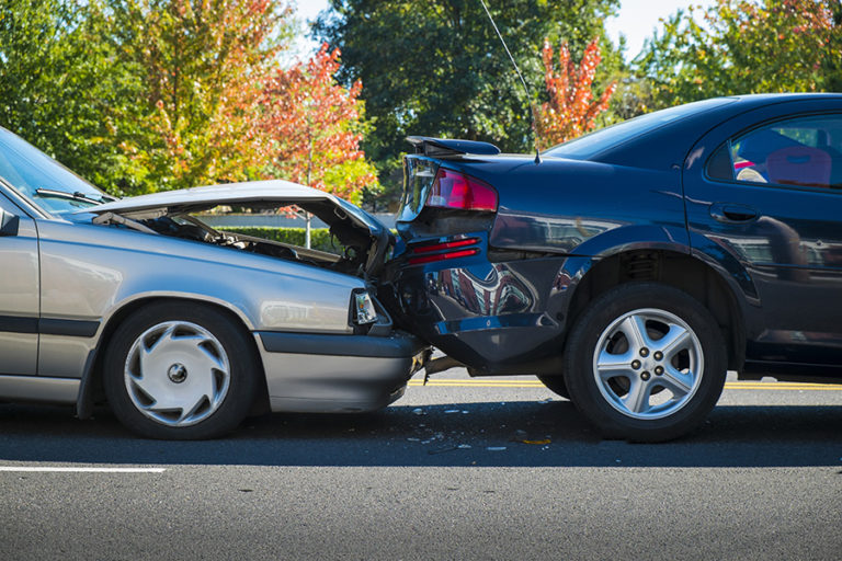 When to Contact an Attorney After a Car Accident